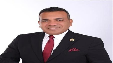 نائب يطالب بتفعيل التأمين على العقارات وتطوير المناطق غير المخططة بالقاهرة