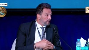 أيمن عباس: مصر رائدة في الطب وخبرة الطبيب المصري تمنحه القدرة على تقديم خدمات طبية بتكلفة أقل