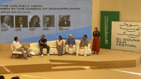 أمسك المسدس.. حسين فهمي: أحمد زكي كان عايز يقتل محمد خان بسبب مشهد لسعاد حسني
