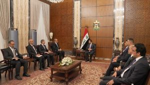 رئيس وزراء العراق يدعو لإنشاء منصة موحدة تُفضي إلى تأسيس سوق إسلامية مشتركة