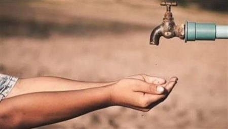 5 أيام بدون مياه ولا إنذار مسبق.. أهالي قرية صفط النور بالفشن يشكون لمحافظ بني سويف