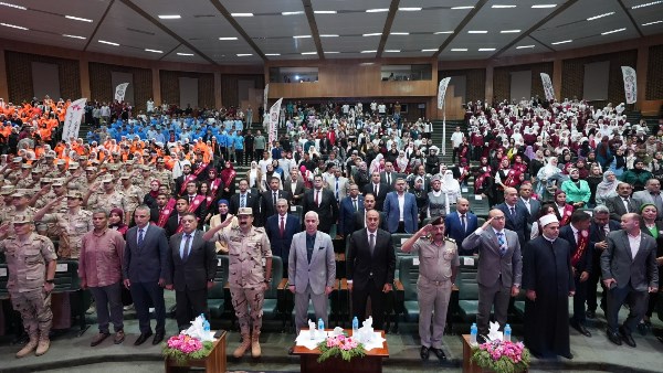 محافظ أسيوط يشهد احتفالية الجامعة بالذكرى الـ53 لانتصارات أكتوبر المجيدة