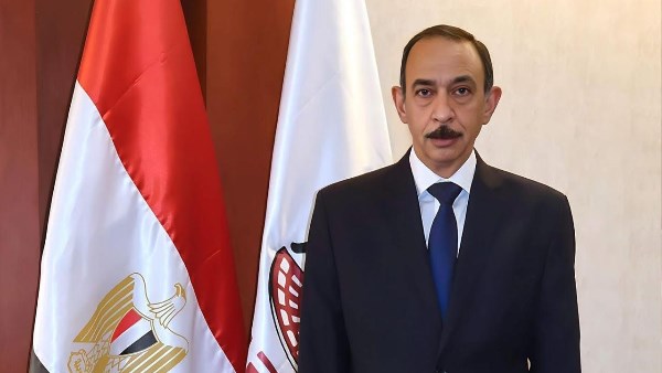 محافظ سوهاج يوجه بتقديم الرعاية الطبية الكاملة لـ9 مصابين في حادث تصادم بأخميم