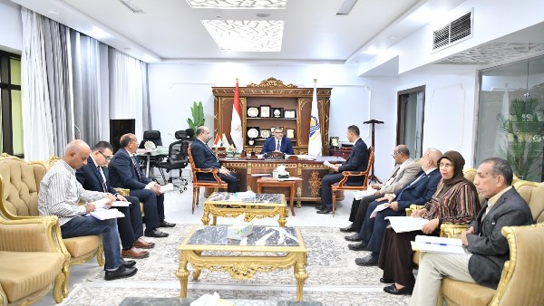لتعزيز الاستثمار.. محافظ قنا يوافق على مشروعات جديدة بمنطقة قفط الحرة