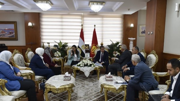 محافظ بورسعيد يستقبل وفد الهيئة العامة للتخطيط العمراني لمناقشة المخطط الاستراتيجي للمحافظة محافظ بورسعيد يستقبل وفد الهيئة العامة للتخطيط العمراني لمناقشة المخطط الاستراتيجي للمحافظة