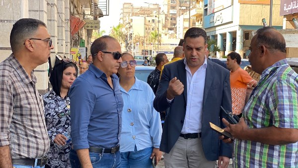 نائب محافظ بورسعيد يتابع ميدانيًا جهود إزالة الإشغالات والتعديات بنطاق حي الشرق نائب محافظ بورسعيد يتابع ميدانيًا جهود إزالة الإشغالات والتعديات بنطاق حي الشرق