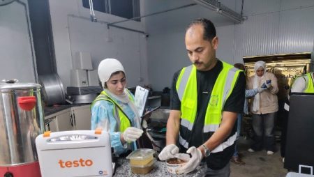 بورسعيد.. تحرك رقابي عاجل عقب الاشتباه في 24 حالة تسمم غذائي بعد تناول وجبة كشري