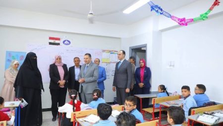 شاهد.. محافظ دمياط يتابع أعمال تطوير وتوسعة مدرستين بالناصرية وميت الخولي