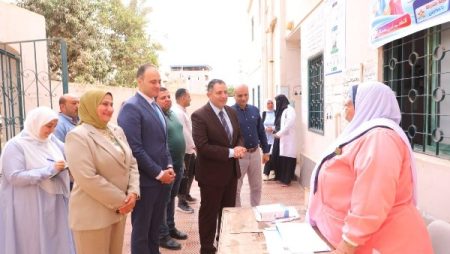 محافظ دمياط يتفقد الوحدة الصحية بـ العطوي للاطمئنان على مستوى الخدمات