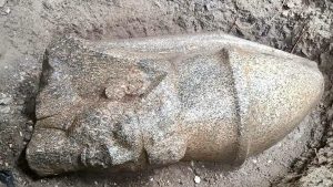 أول رد.. مدير آثار الغربية يكشف تفاصيل العثور على تمثالين ملكيين بقرية بهبيت الحجارة