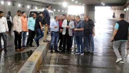 استعدادًا للشتاء.. محافظ الشرقية يتابع اختبار منظومة تصريف مياه الأمطار بنفق عرابي بالزقازيق