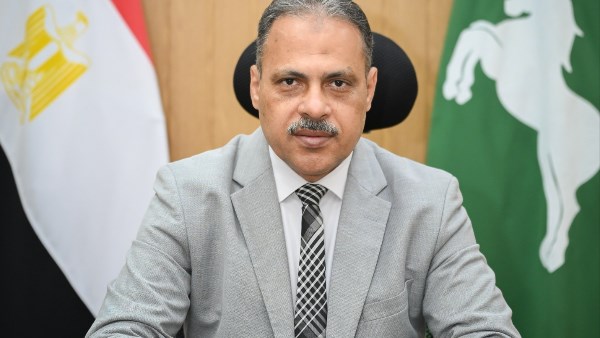 إحالة 27 عامل مقصر للتحقيق بالوحدات المحلية بمركزي الزقازيق وديرب نجم