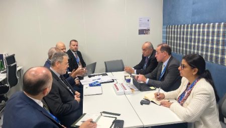 المالية تبحث تعزيز الشراكة مع ITFC لدعم التجارة وتأمين احتياجاتنا من الطاقة والغذاء