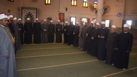 لتعزيز الوعي الوطني.. انطلاق قوافل الأوقاف الدعوية إلى بورسعيد والسويس