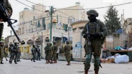 أحدهما فاقد الوعي.. إطلاق نار على كتيبة للاحتلال بالخليل وإصابة إسرائيليين