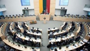 برلمان ليتوانيا يوافق على رفع حظر الأسلحة النووية.. فماذا قالت روسيا؟