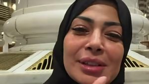داليا مصطفى من داخل المسجد النبوي: جيت صدفة.. ادعولي بقى أحج