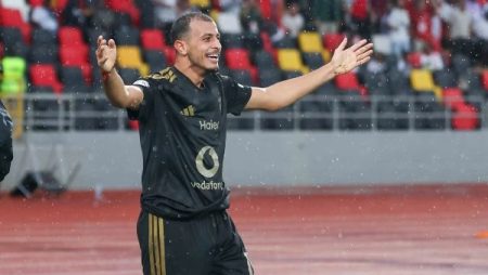«عموته» يمنح عمر الساعي وعدًا بالمشاركة أساسيًا أمام كيتارا الأوغندي