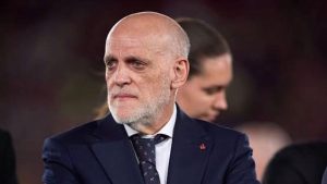 كالديرون يفتح النار على تيباس: لو كنت رئيسًا للنادي لما طالبت بإقالته