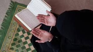 أذكار الصباح كاملة من حصن المسلم.. طمأنينة لقلبك وبركة ليومك